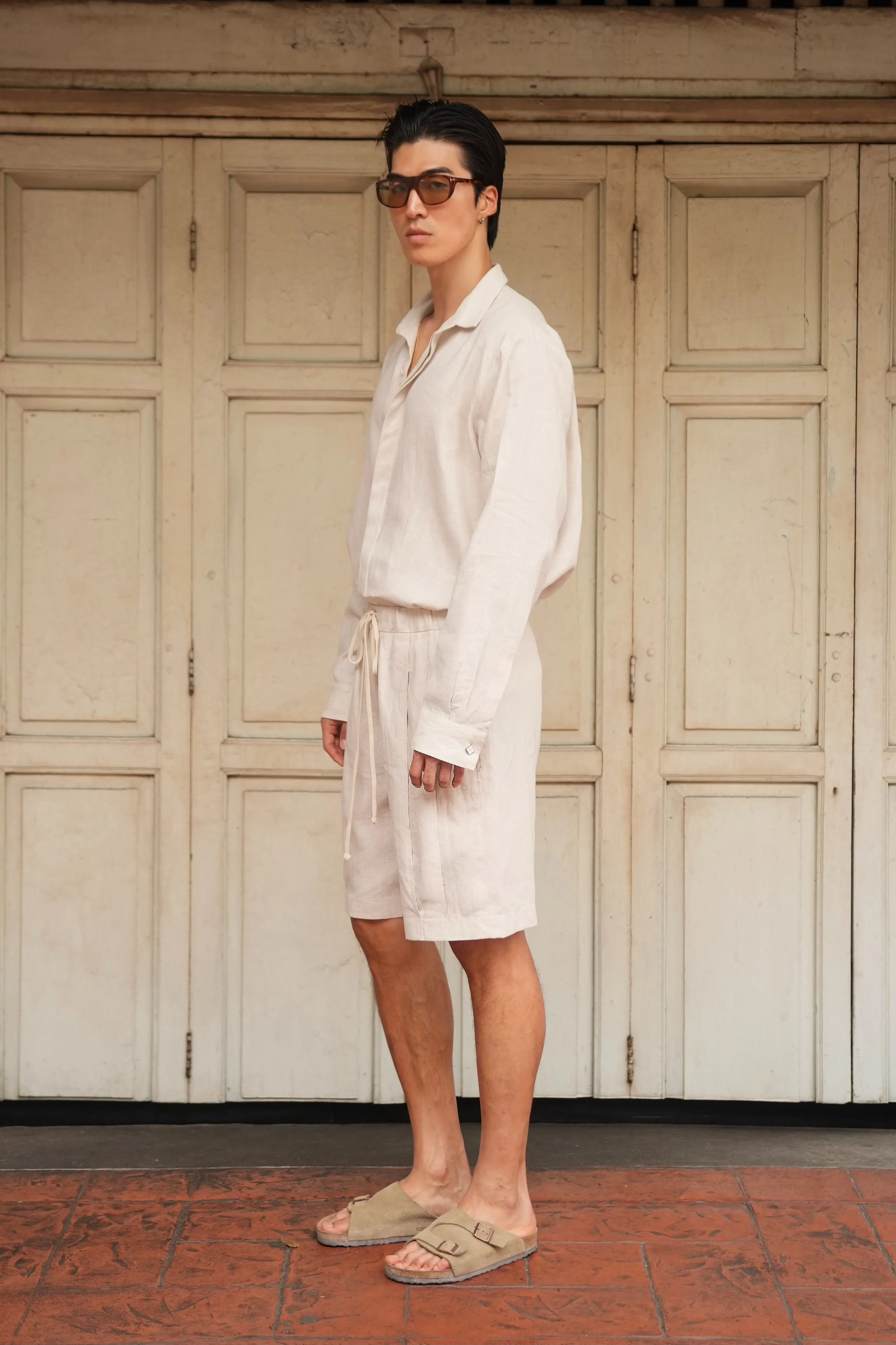 Surin Linen Shorts Beige - Image 5